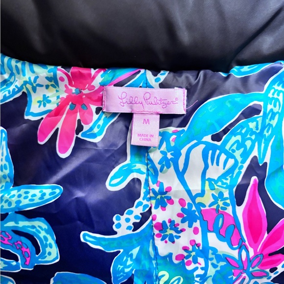 Lilly Pulitzer Black Quilted Puffer Vest with High Collar - Picture 6 of 6